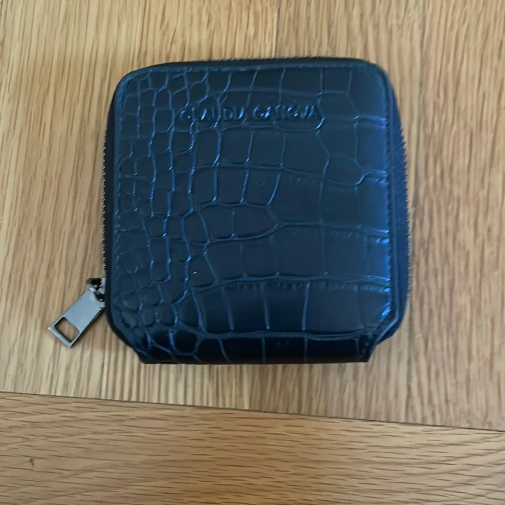 CLAUDIA CANOGA LEATHER MEN WALLET
